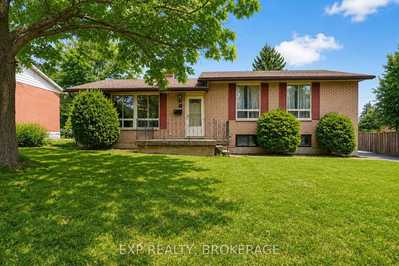 19-convay-crescent-brockville-ontario-x12894242