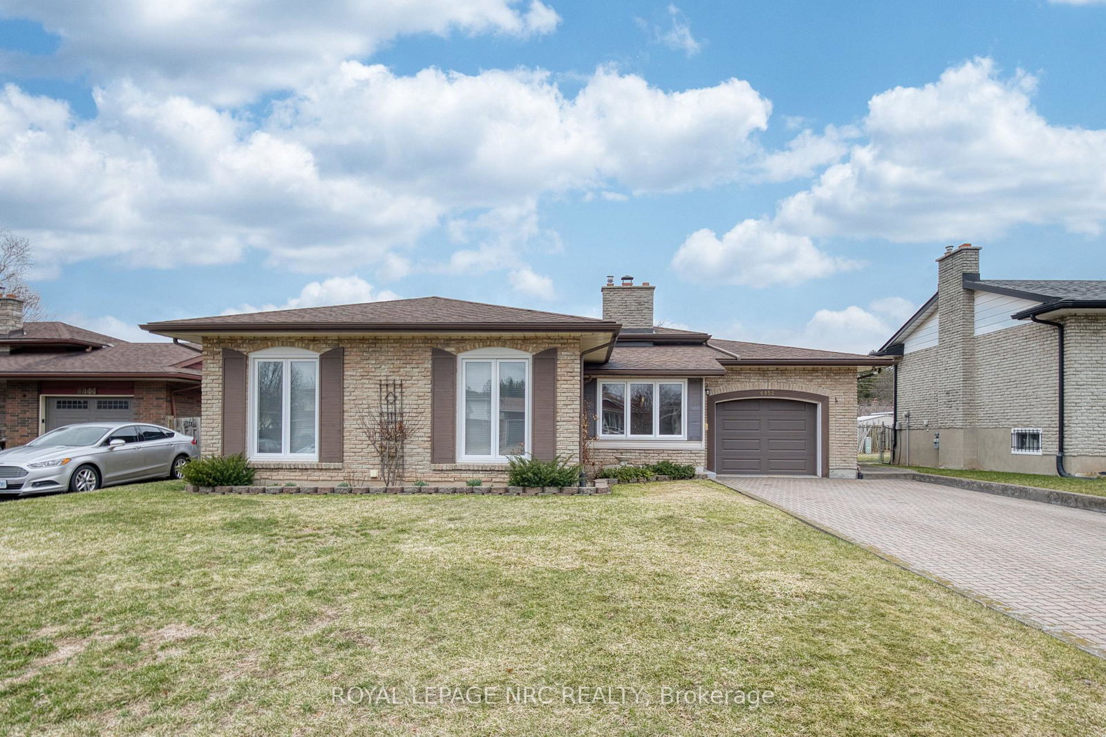 6852-corwin-crescent-niagara-falls-ontario-x12894426