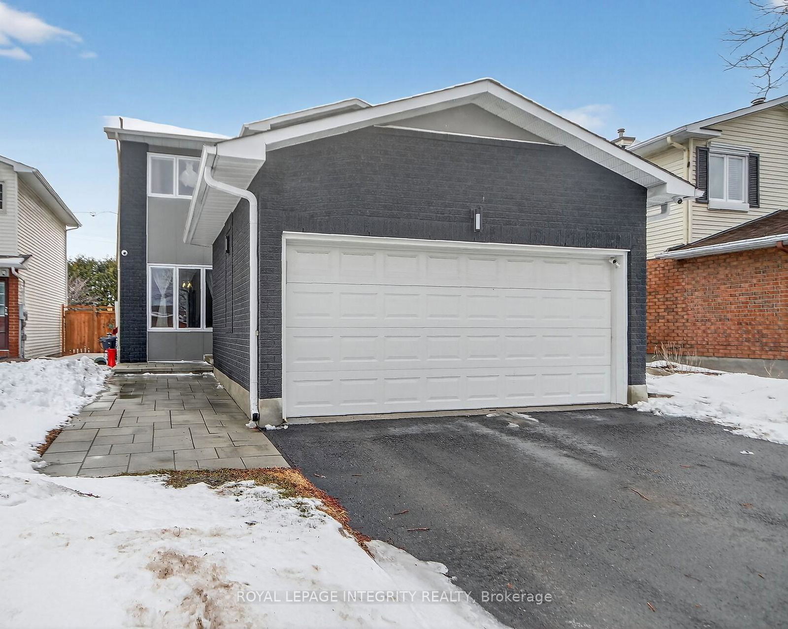 2092-legrand-crescent-ottawa-ontario-x12894646