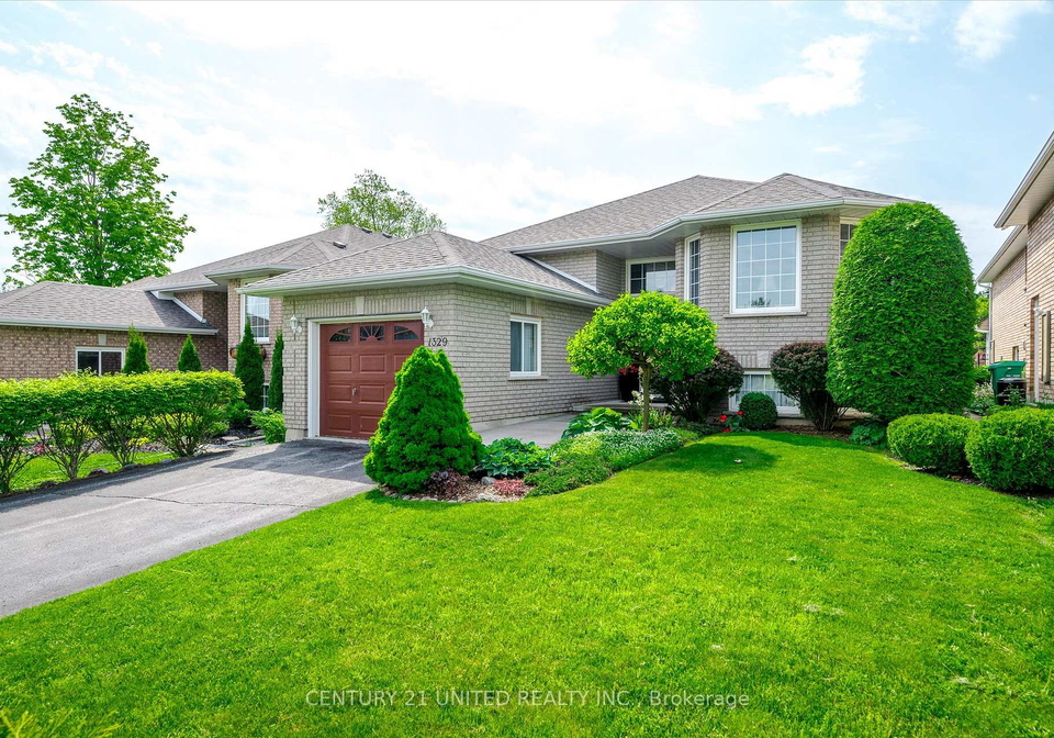 1329-white-crescent-peterborough-ontario-x12894698