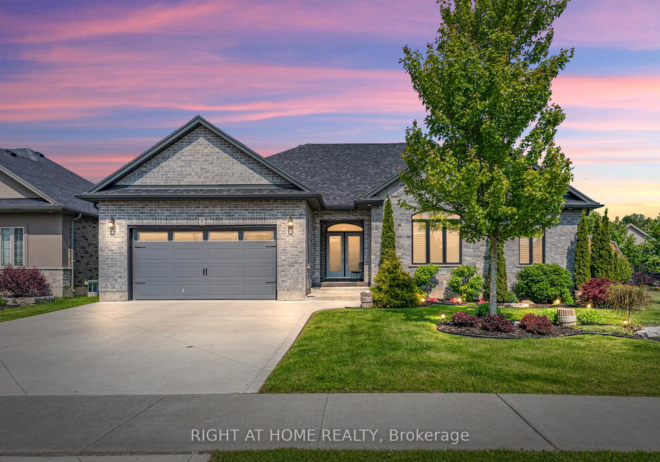 6-bluenose-drive-norfolk-ontario-x12894770
