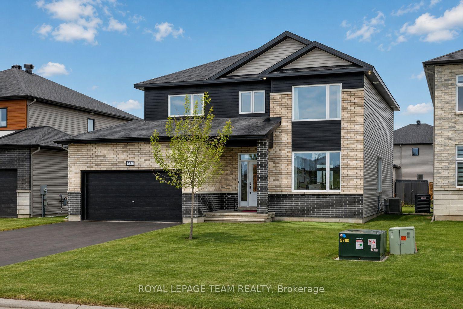 437-fleet-canuck-private-ottawa-ontario-x12894840