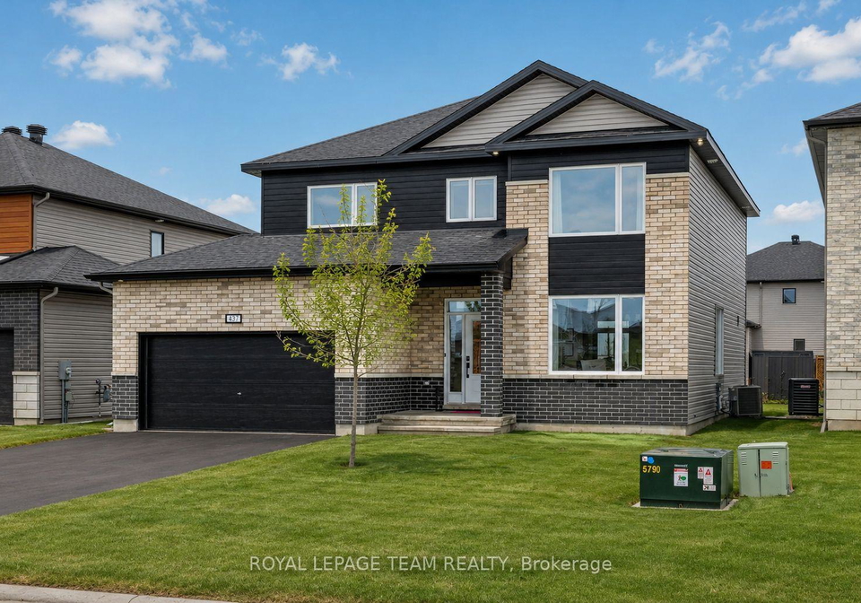 437-fleet-canuck-private-ottawa-ontario-x12894840