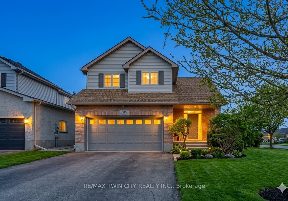 685-coldstream-drive-w-waterloo-ontario-x12895372