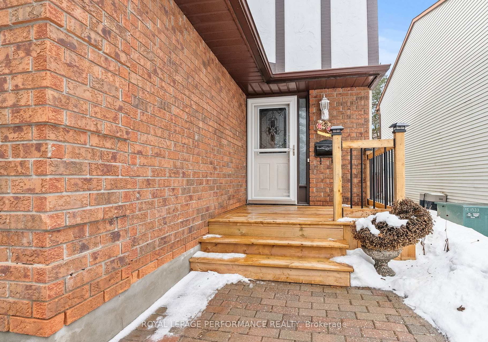 1126-millwood-court-ottawa-ontario-x12895548