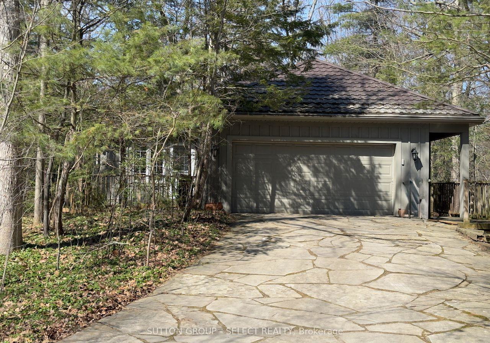 10297-dogwood-crescent-lambton-shores-ontario-x12895822