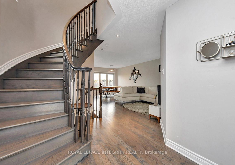 356-axis-way-ottawa-ontario-x12895944