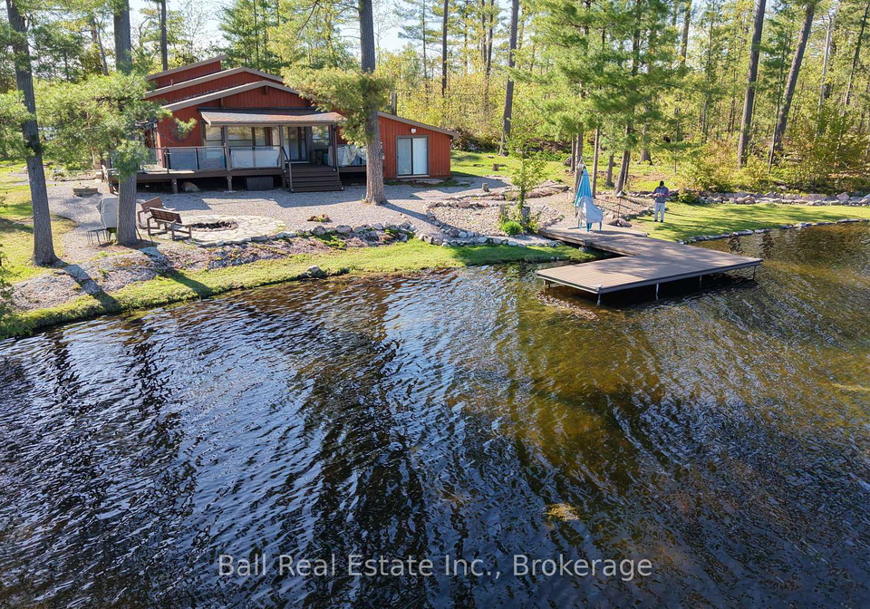 3349-fire-route-22-selwyn-ontario-x12896014