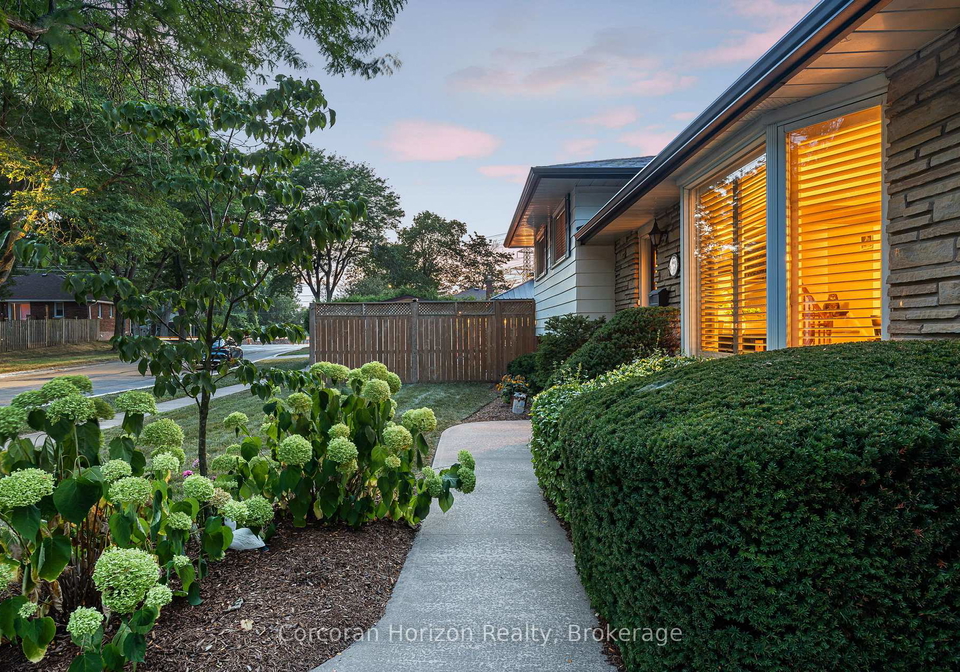 6845-wilinger-street-niagara-falls-ontario-x12896154