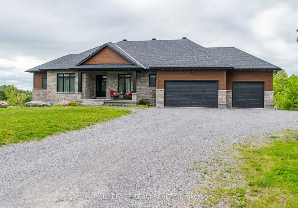 80-raymond-luhta-crescent-mcnabbraeside-ontario-x12896474