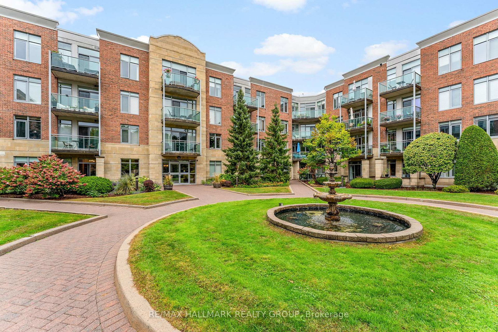 205-bolton-street-ottawa-ontario-x12896512