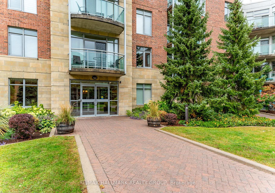 205-bolton-street-ottawa-ontario-x12896512