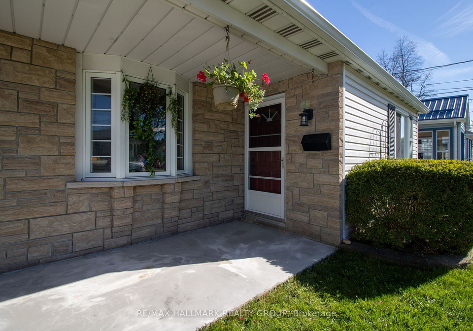 31-chaffey-street-brockville-ontario-x12896682