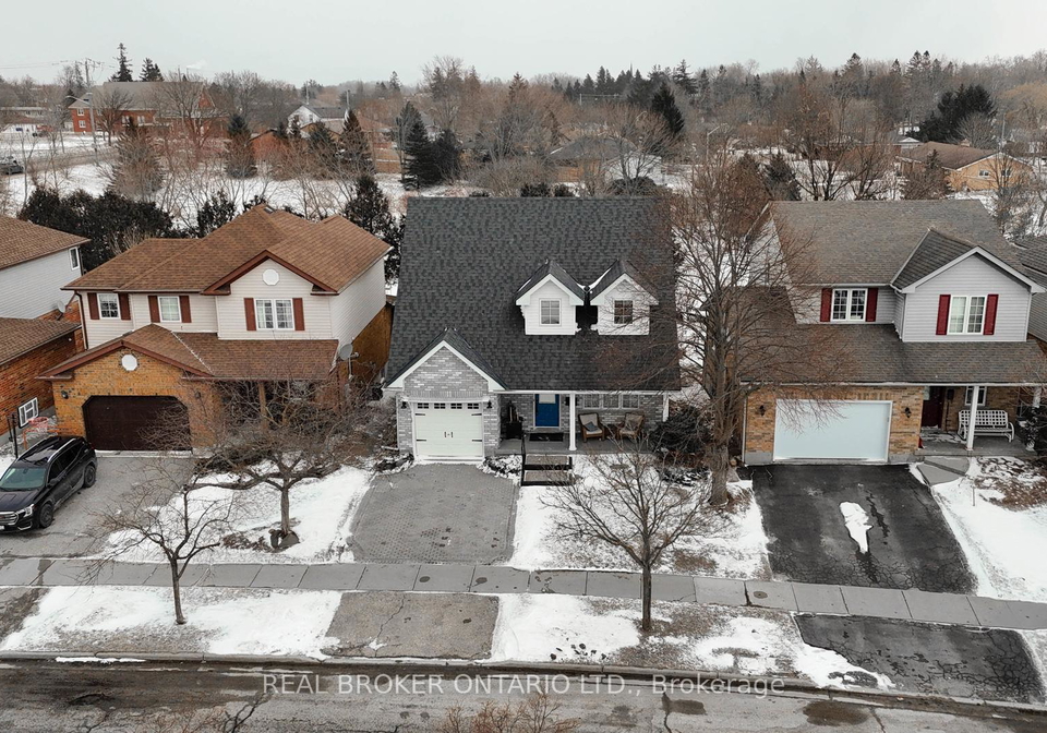 11-raising-mill-gate-woolwich-ontario-x12896980