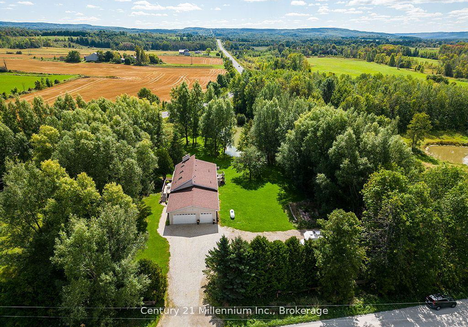 727302-22-c-side-road-blue-mountains-ontario-x12897098