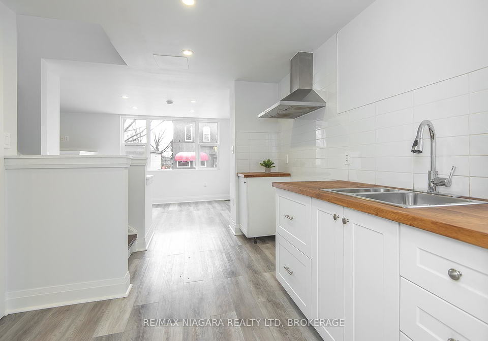 120-main-street-w-port-colborne-ontario-x12897158