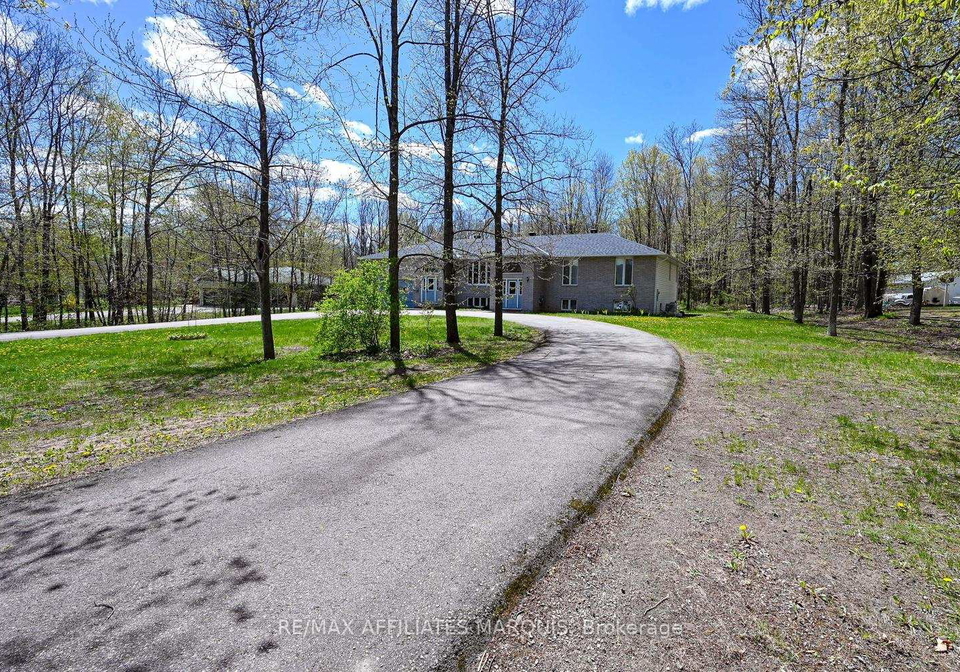 4-south-point-drive-rideau-lakes-ontario-x12897446