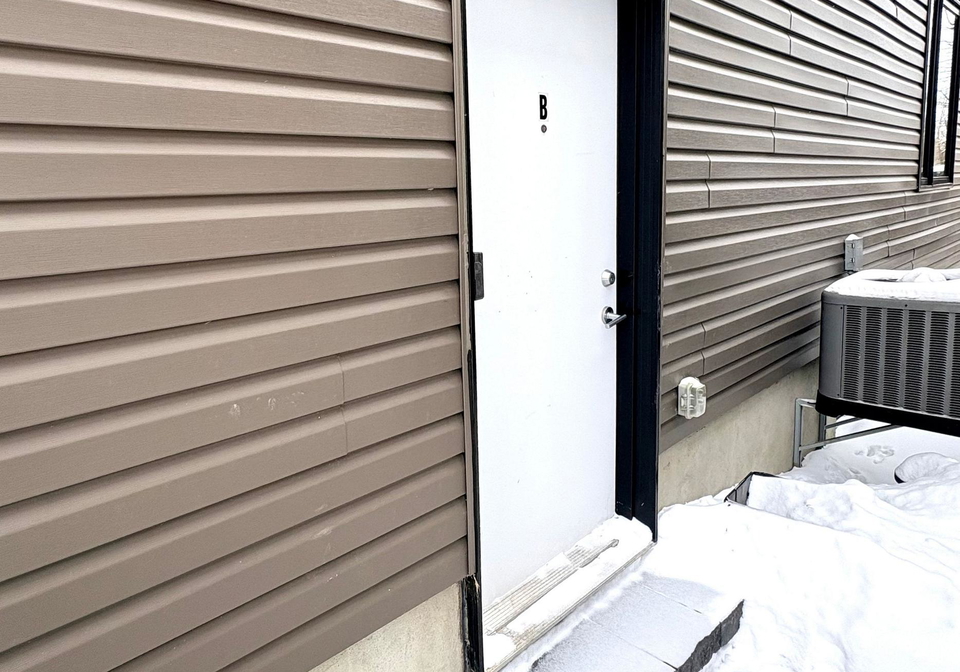 228-glynn-avenue-ottawa-ontario-x12897598