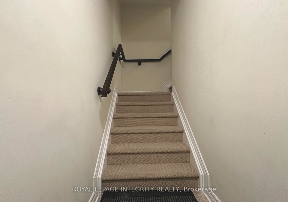 522-clearbrook-drive-ottawa-ontario-x12898008