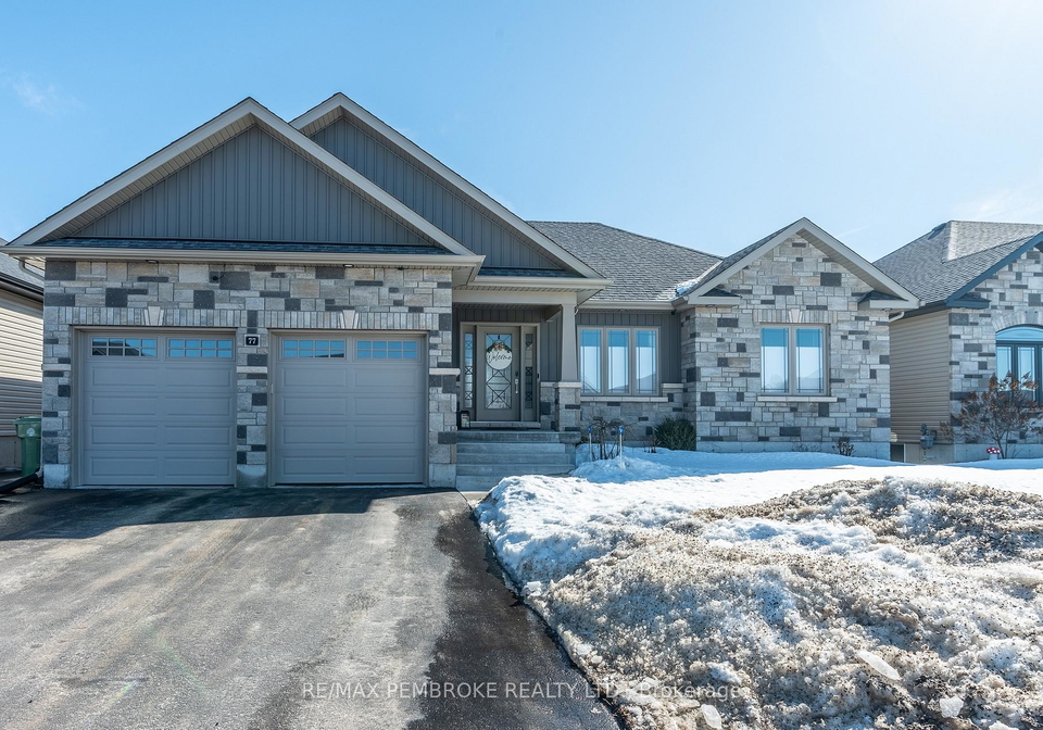77-noble-crescent-petawawa-ontario-x12898370