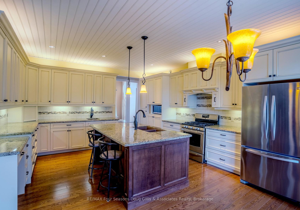 135-algonquin-drive-meaford-ontario-x12898612