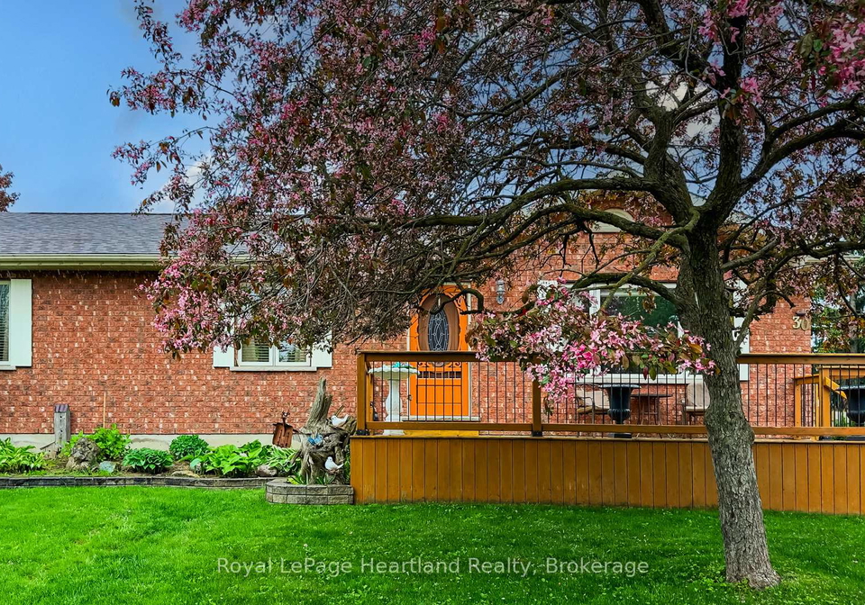 30-north-street-huron-east-ontario-x12898670