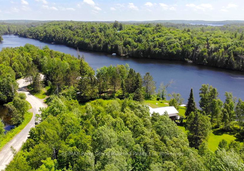3-magnet-road-magnetawan-ontario-x12898736