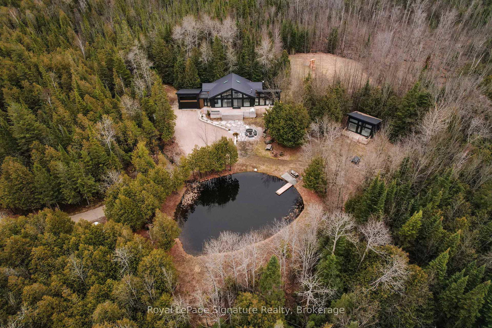 415040-10th-line-blue-mountains-ontario-x12898768
