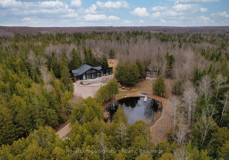 415040-10th-line-blue-mountains-ontario-x12898768