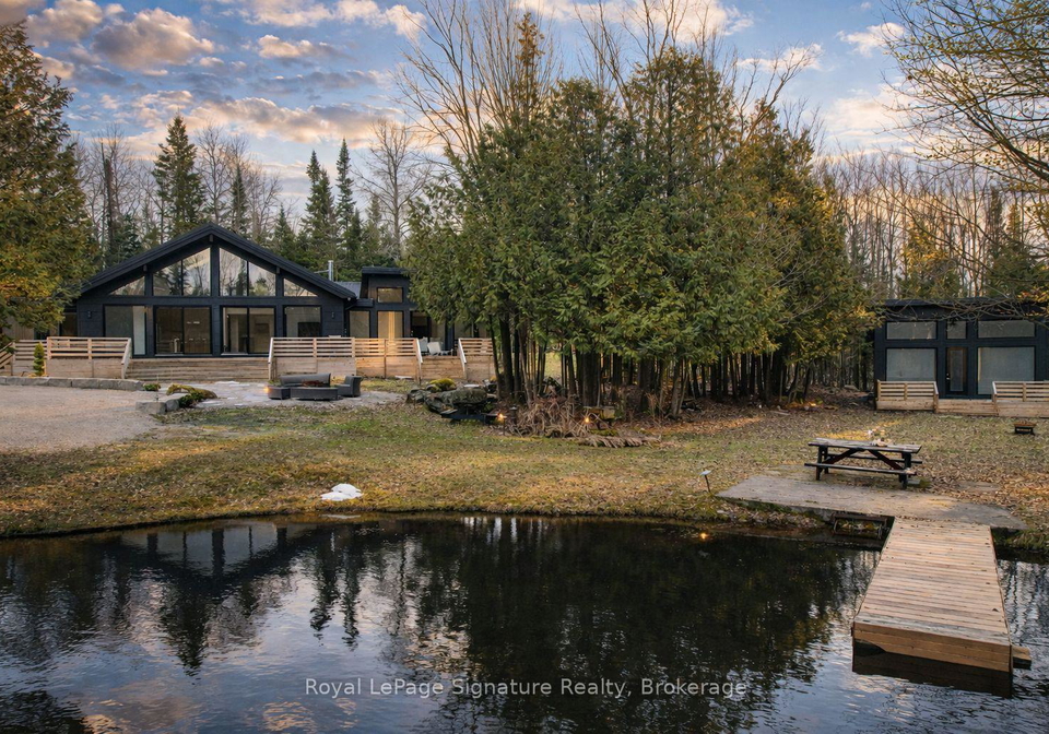 415040-10th-line-blue-mountains-ontario-x12898768