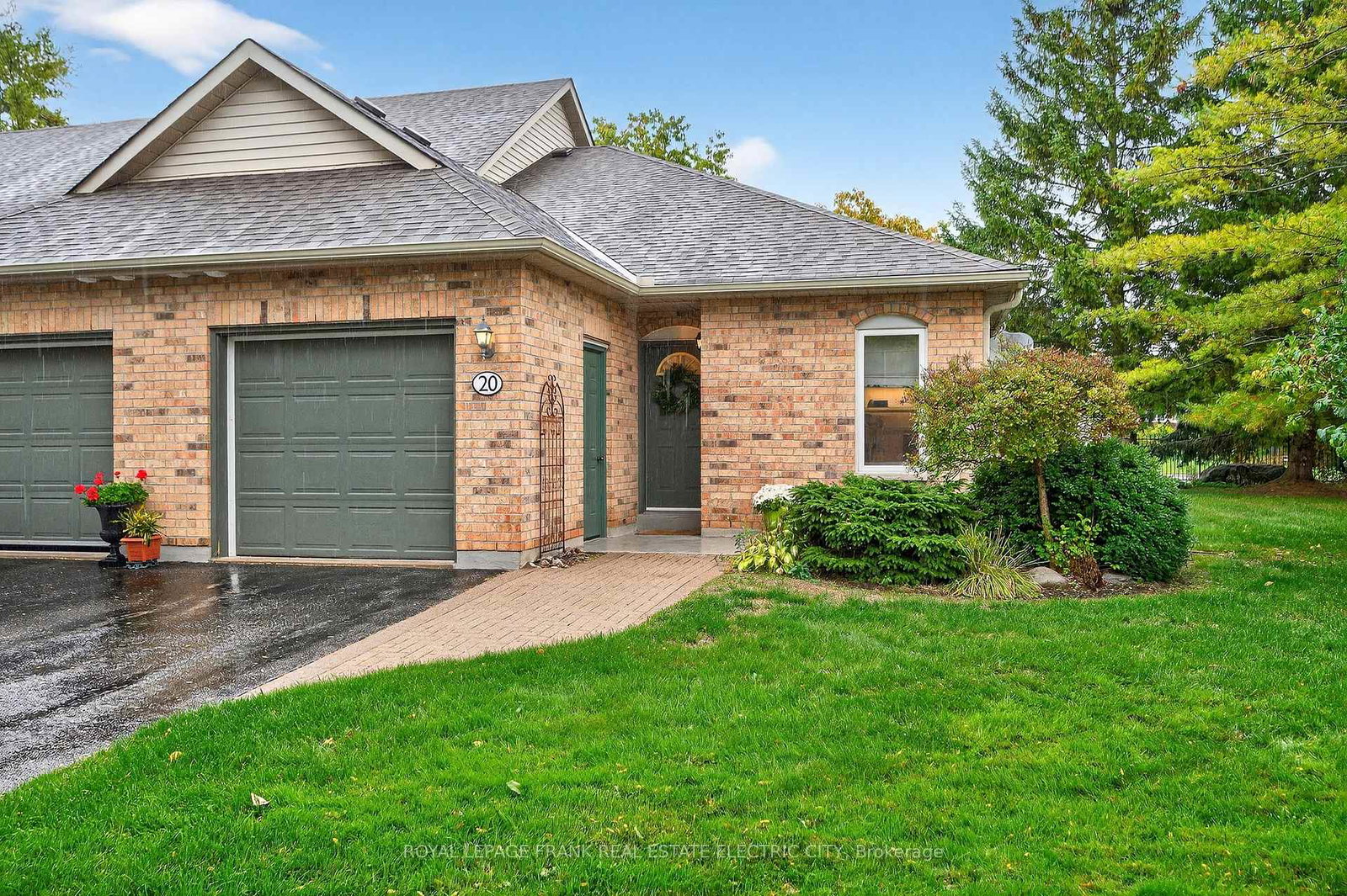 20-charles-court-selwyn-ontario-x12898868