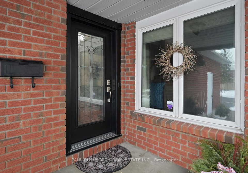 588-pocono-crescent-ottawa-ontario-x12898916