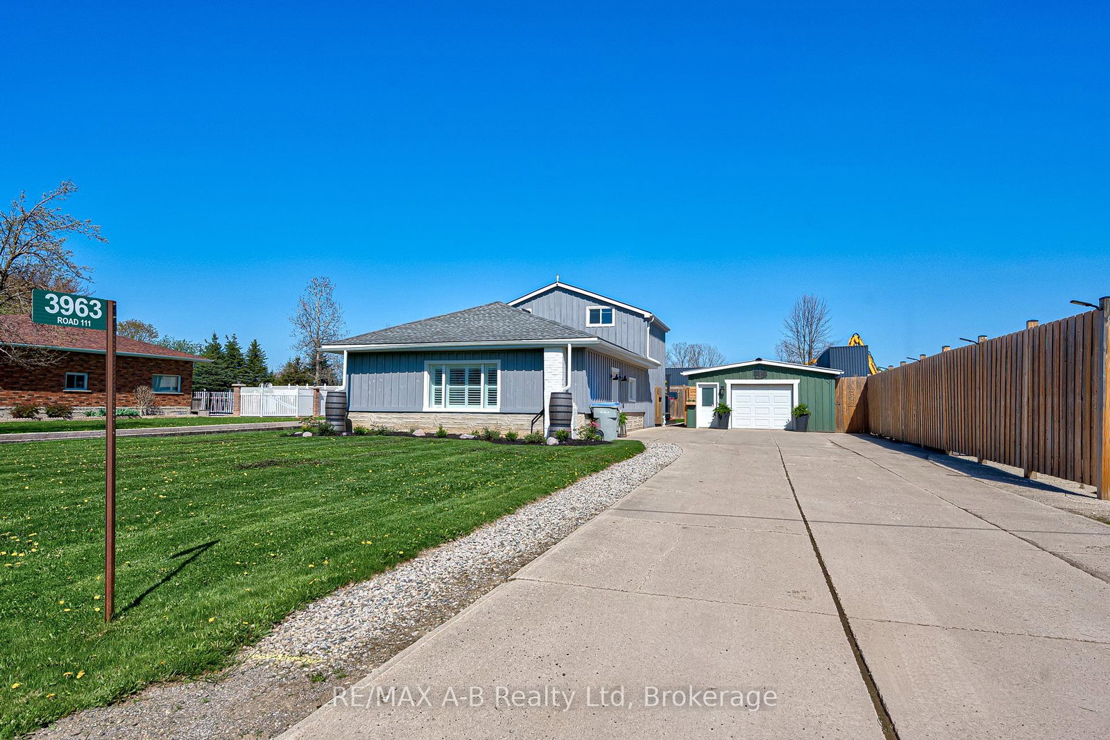 3963-road-111-perth-east-ontario-x12898968