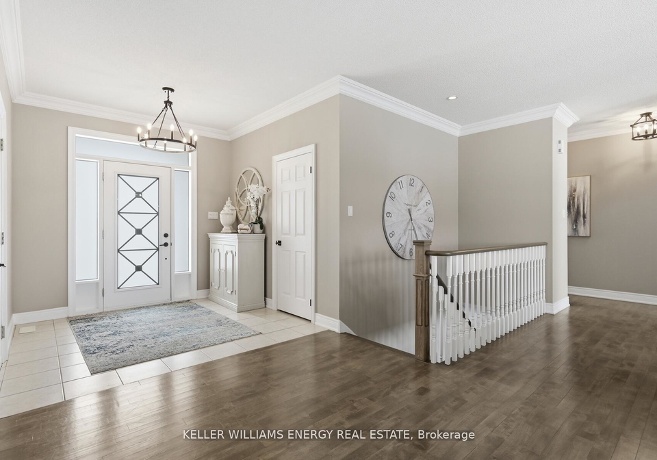 216-southcrest-drive-kawartha-lakes-ontario-x12899022