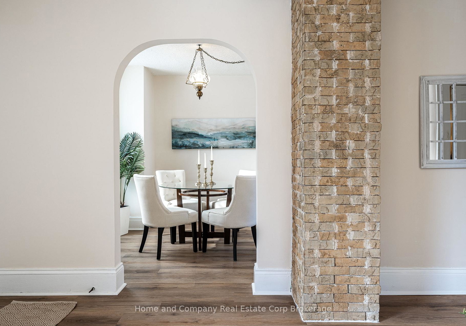 70-dufferin-street-stratford-ontario-x12899074