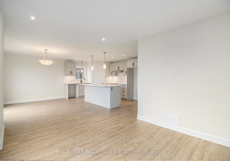 lot-46-falcon-lane-russell-ontario-x12899464