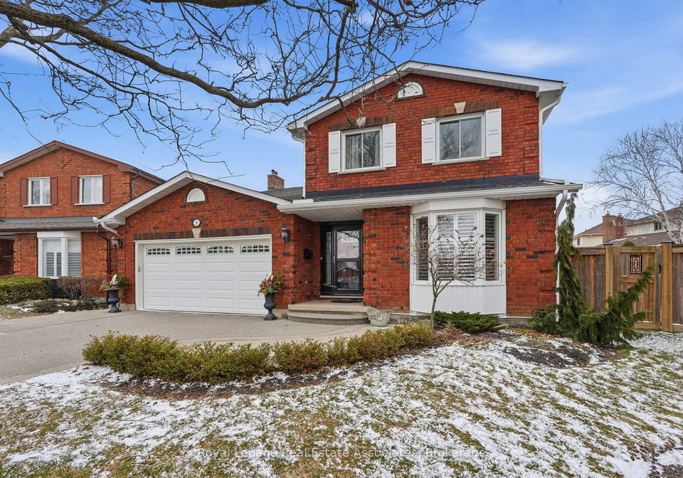 9-waldorf-court-hamilton-ontario-x12899736