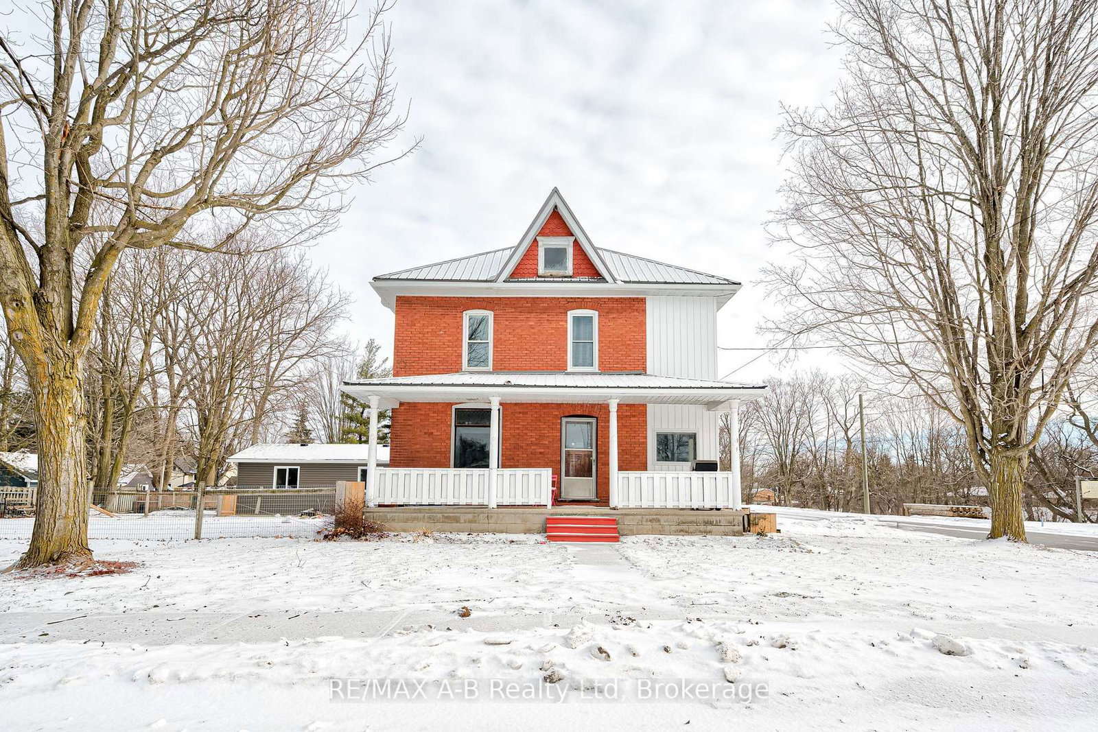 570-sports-drive-huron-east-ontario-x12899820