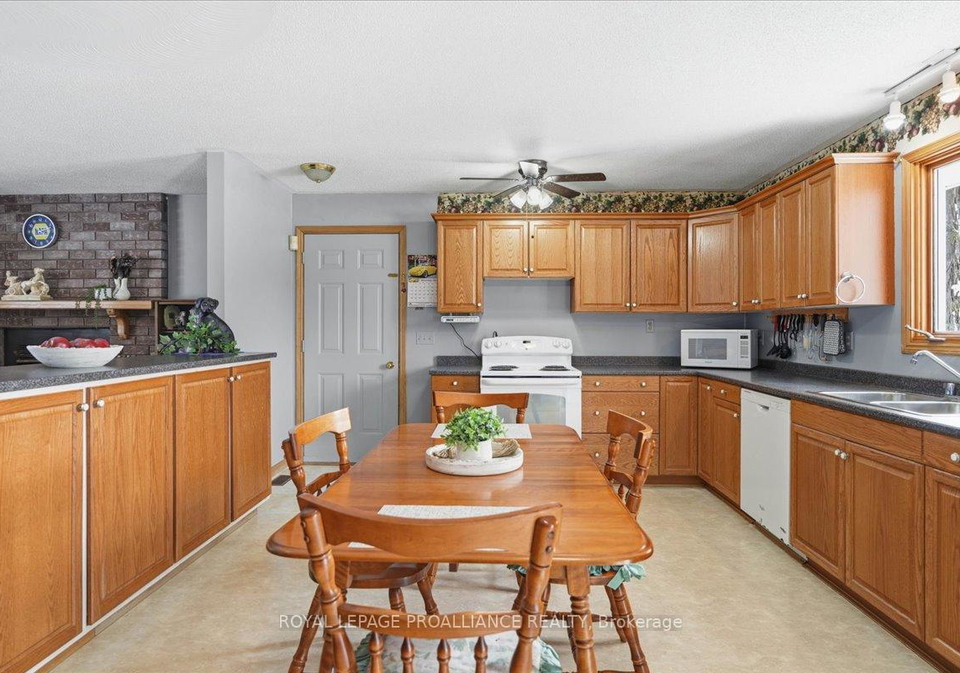 1004-bateman-road-stirling-rawdon-ontario-x12900460