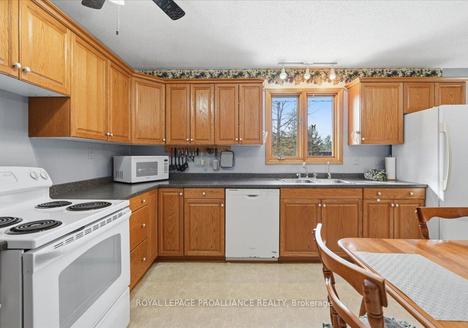1004-bateman-road-stirling-rawdon-ontario-x12900460