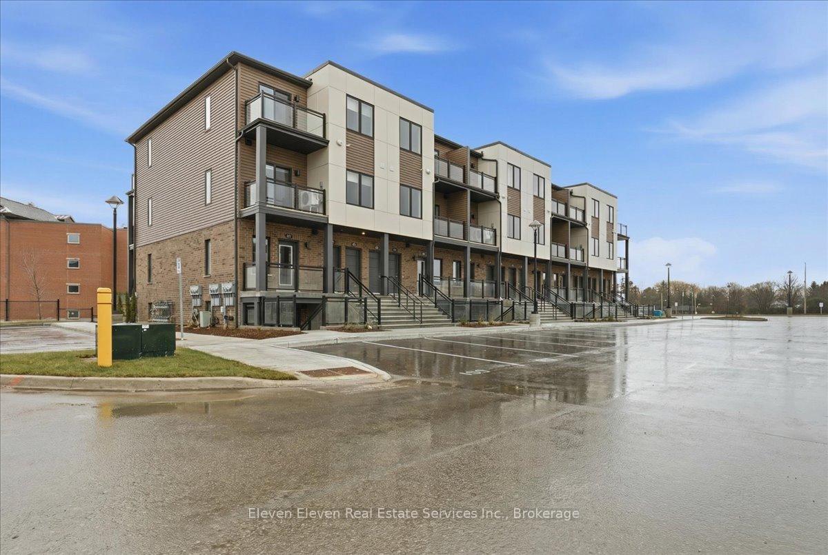 940-st-david-street-n-centre-wellington-ontario-x12900720