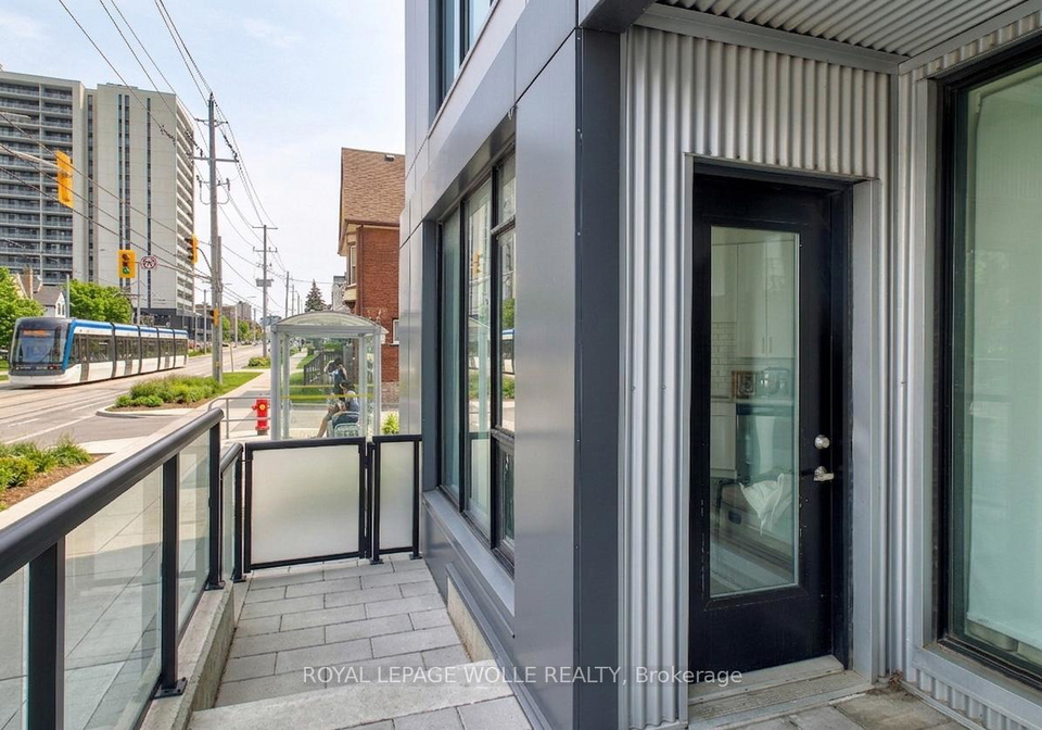 690-king-street-w-waterloo-ontario-x12900800