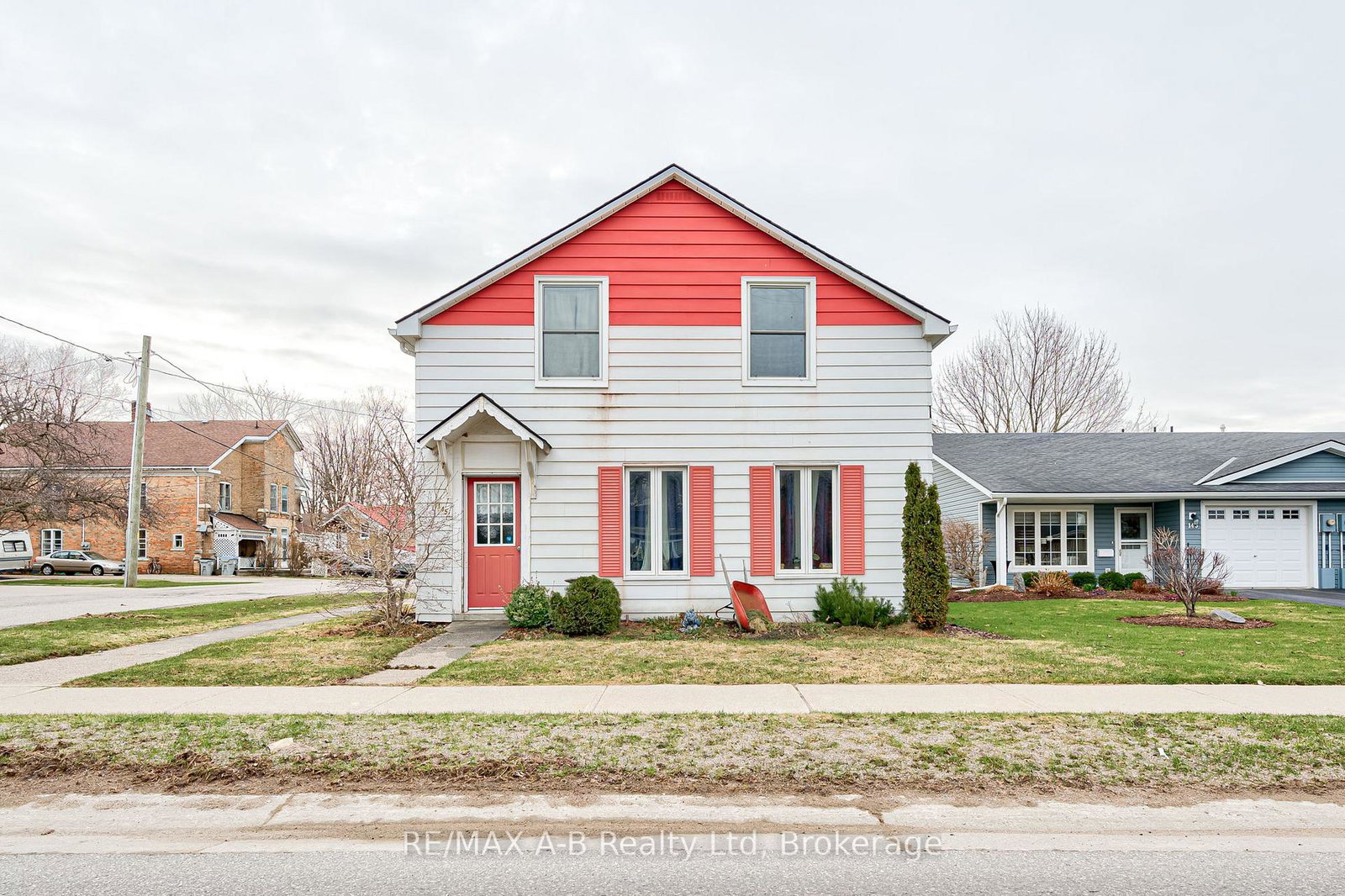 145-st-george-street-west-perth-ontario-x12900836