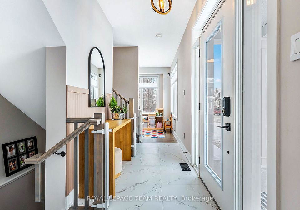 21-coppermine-street-ottawa-ontario-x12901018