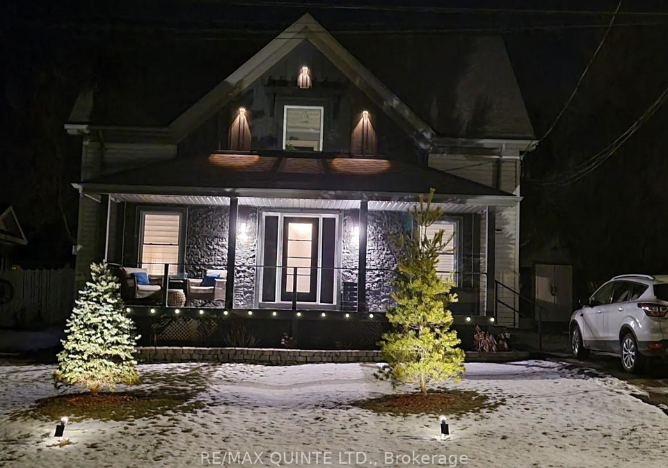 6-nicholas-street-prince-edward-county-ontario-x12901182