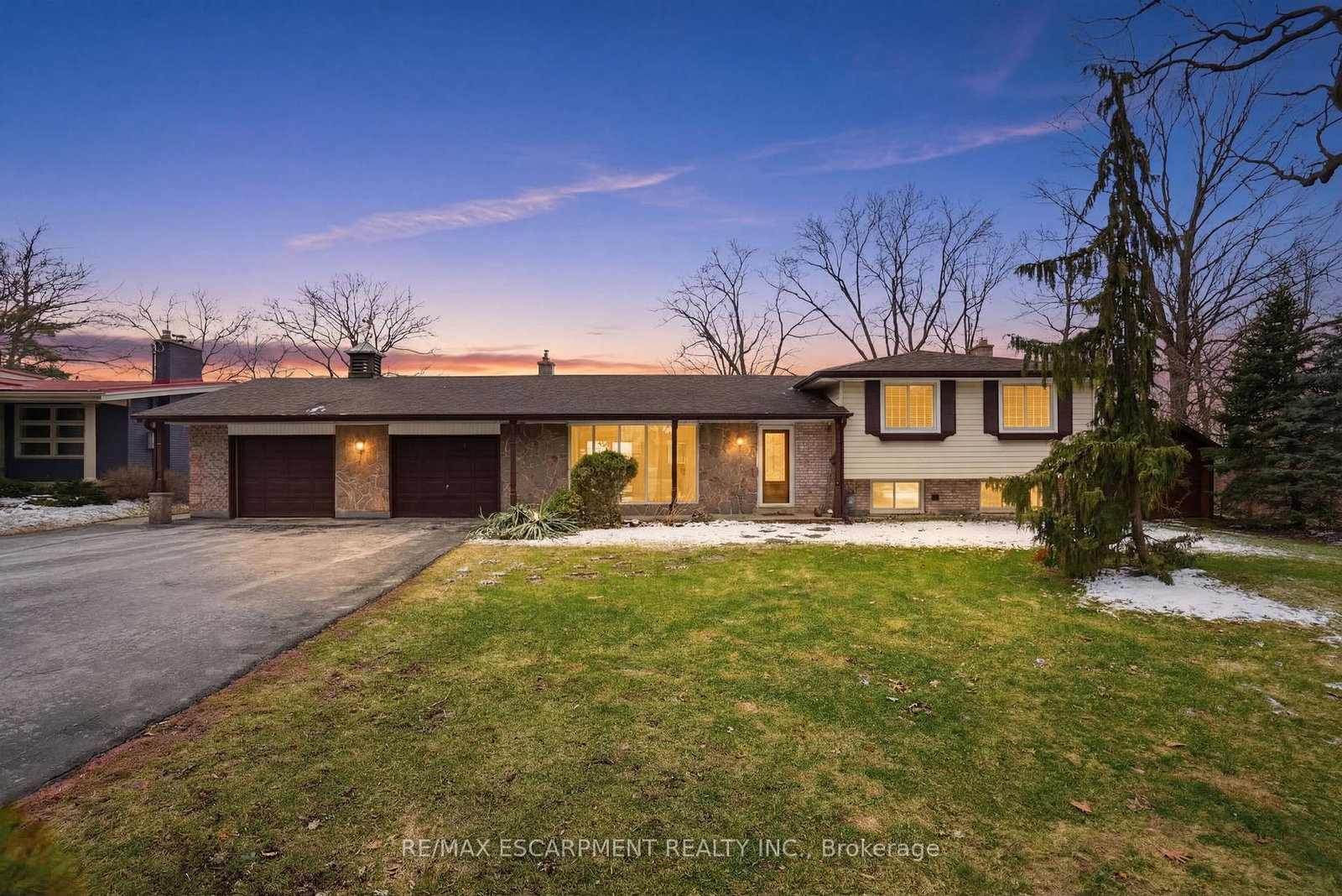 1-thorncrest-boulevard-hamilton-ontario-x12901258