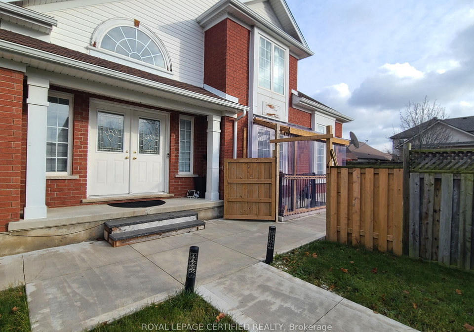 12-peer-drive-guelph-ontario-x12901284
