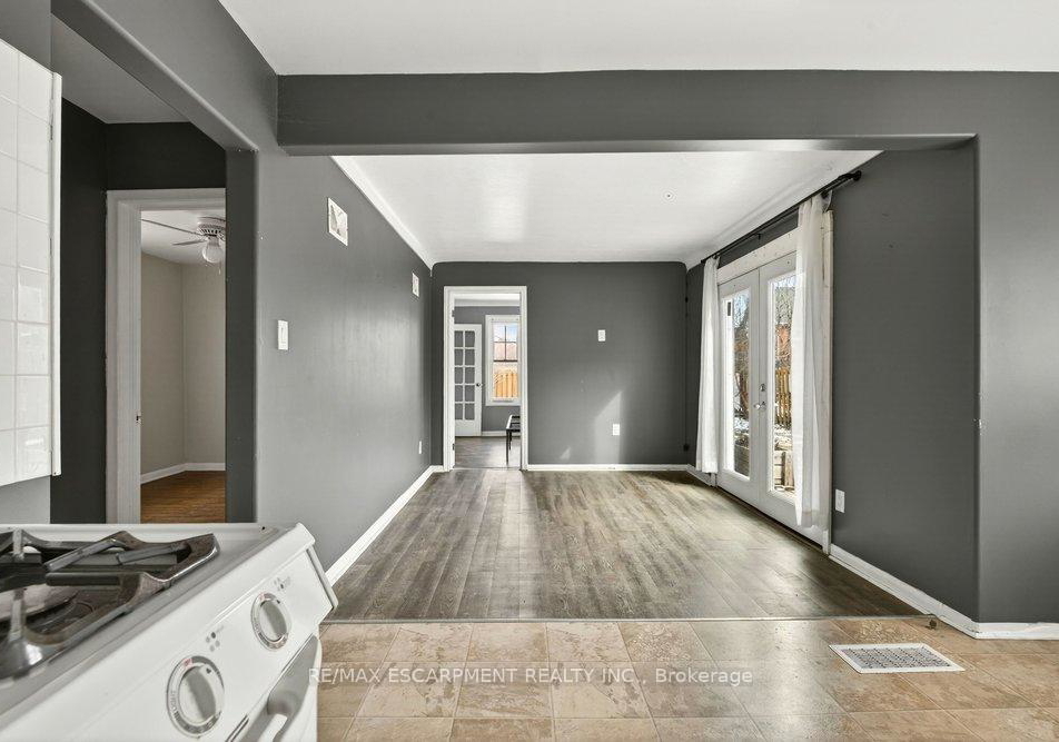 66-queen-street-s-thorold-ontario-x12901312