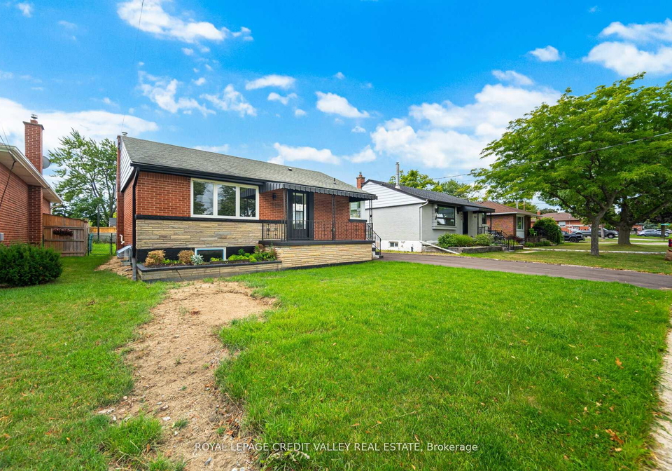 812-tenth-avenue-hamilton-ontario-x12901458