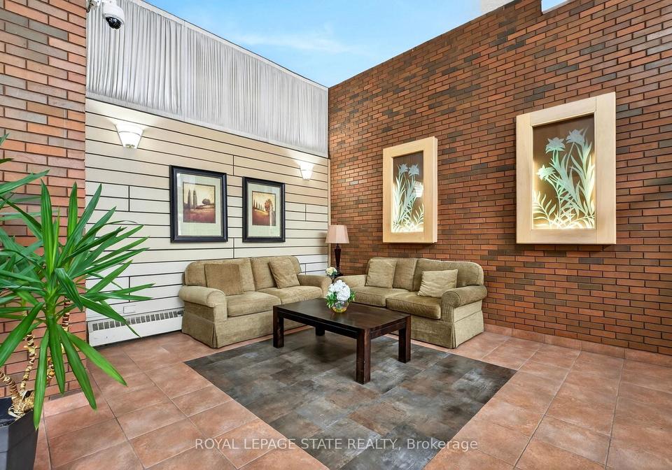 222-jackson-street-w-hamilton-ontario-x12901486